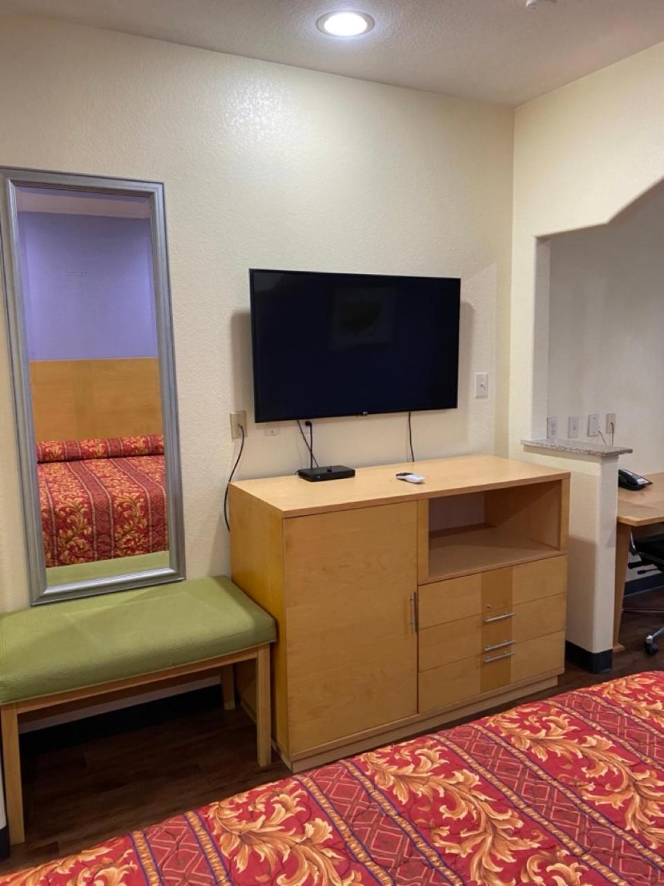 Relax Inn & Suites Angleton Dış mekan fotoğraf