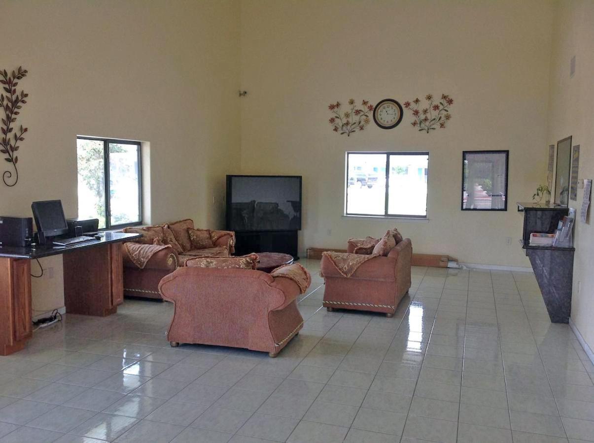 Relax Inn & Suites Angleton Dış mekan fotoğraf